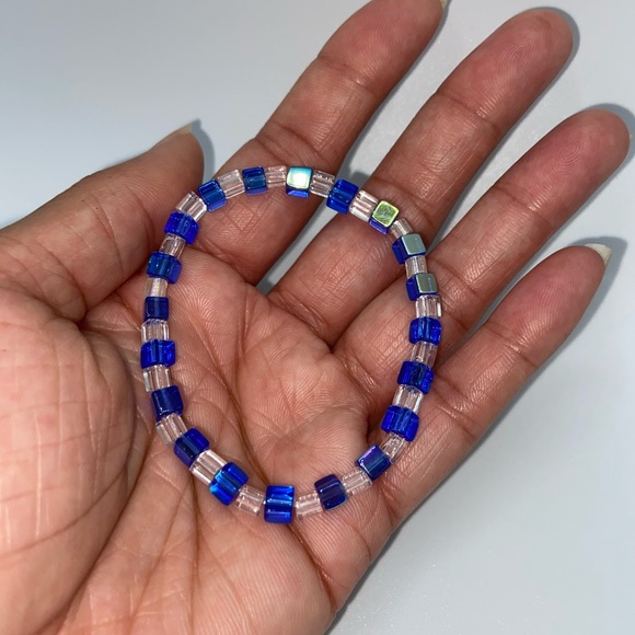 Handmade Glass Cube Bead Necklace & Bracelet Set - Picture 9 of 14